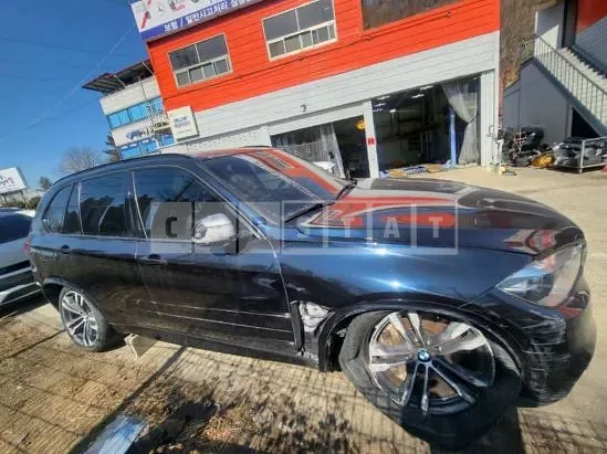 Photo 2 of 18: 2017 BMW X5 M50d — Korean insurance auction