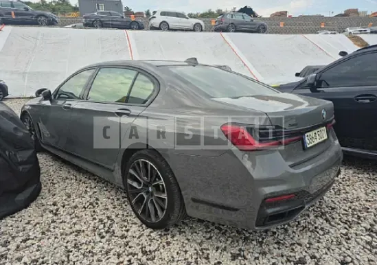 Photo 2 of 50: 2020 BMW 740Li xDrive M Sport Package — Korean insurance auction