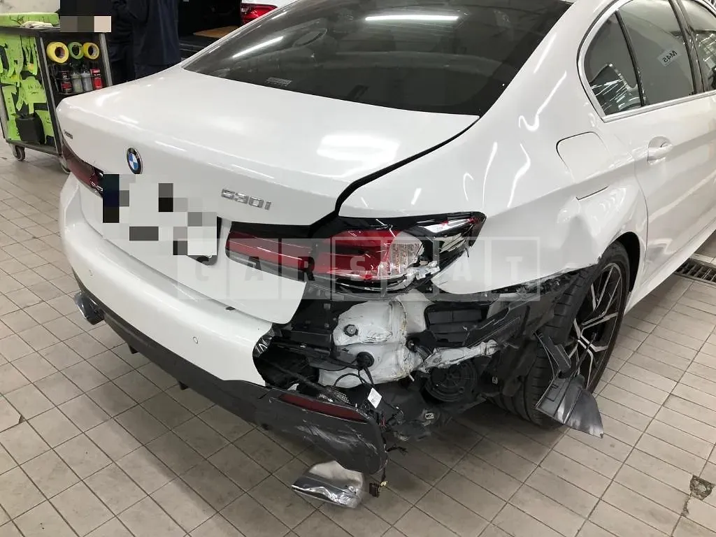 Photo 2 of 13: 2021 BMW 530i xDrive — Korean insurance auction