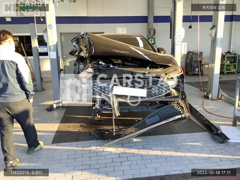 Photo 2 of 20: 2022 Genesis G90, VIN KMTFA41DDNU002255 — Korean insurance auction