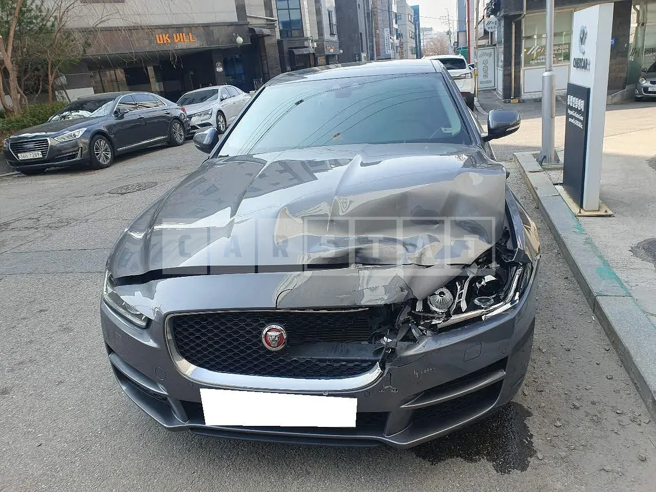 Photo 2 of 17: 2017 Jaguar XE 20d, VIN SAJAB4BN8HCP13142 — Korean insurance auction