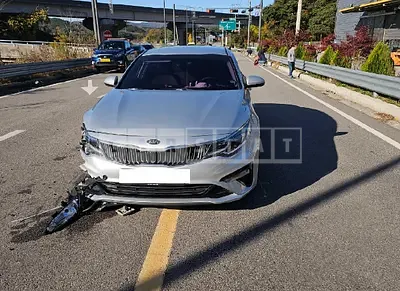 Photo 1 of 16: 2019 Kia K5 — Korean insurance auction