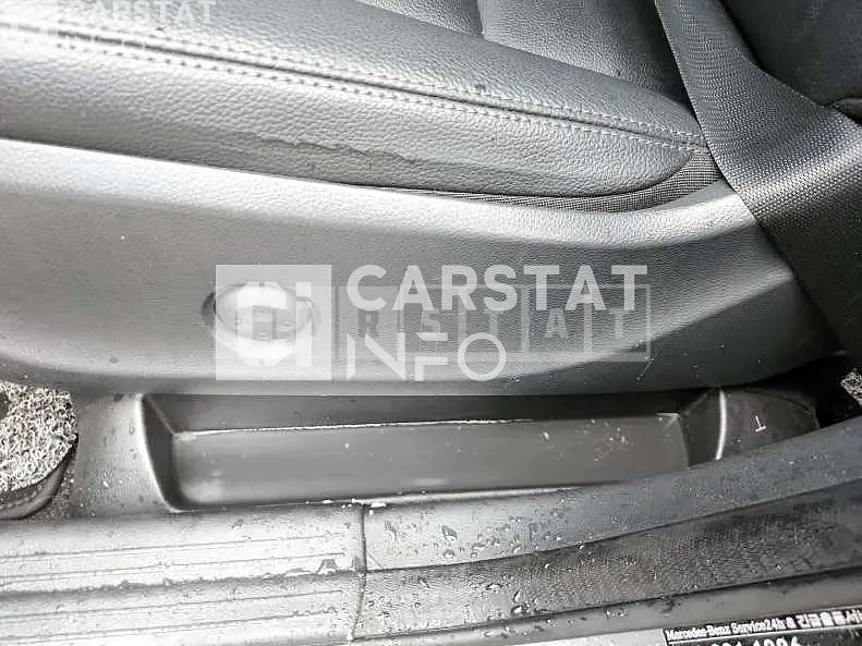 Photo 2 of 6: 2015 Mercedes-Benz Substance B200 CDI — Korean insurance auction