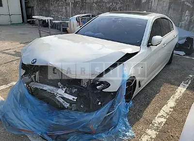 Photo 1 of 29: 2018 BMW 520d, VIN WBAJC3105JG995991 — Korean insurance auction