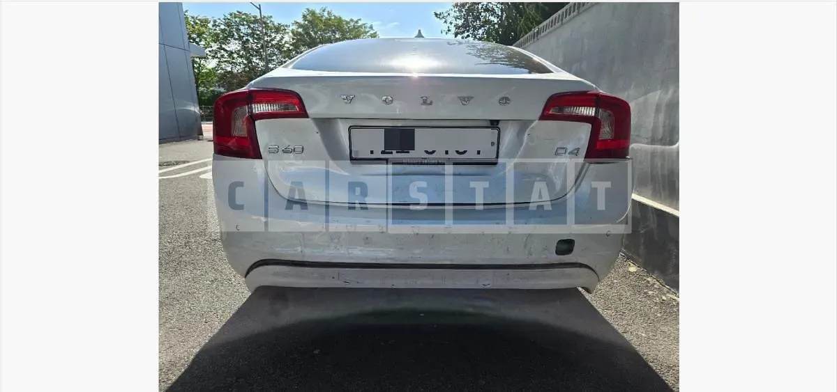 Photo 2 of 12: 2015 Volvo S60D4 — Korean insurance auction