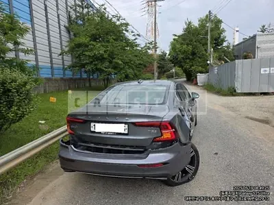 Photo 1 of 9: 2020 Volvo S60 T5 — Korean insurance auction