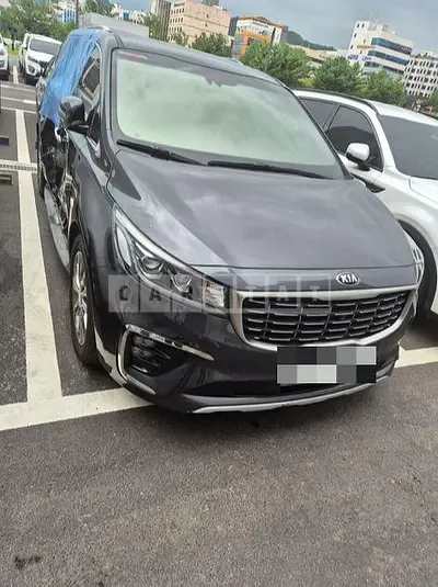 Photo 1 of 26: 2018 Kia Carnival Limousine — Korean insurance auction
