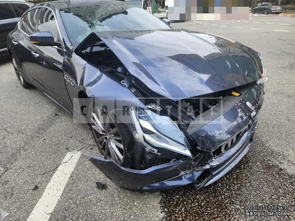Photo 2 of 11: 2020 Maserati Quattroporte S Q4, VIN ZAM56YRG6L1346194 — Korean insurance auction