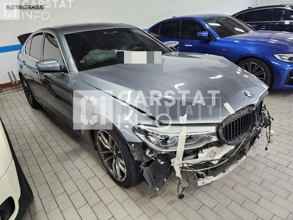 Photo 2 of 17: 2018 BMW 530i xDrive — Korean insurance auction