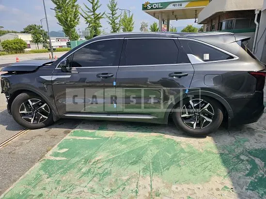 Photo 2 of 15: 2025 Kia Sorento — Korean insurance auction