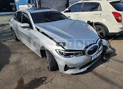 Photo 1 of 15: 2019 BMW 320d — Korean insurance auction
