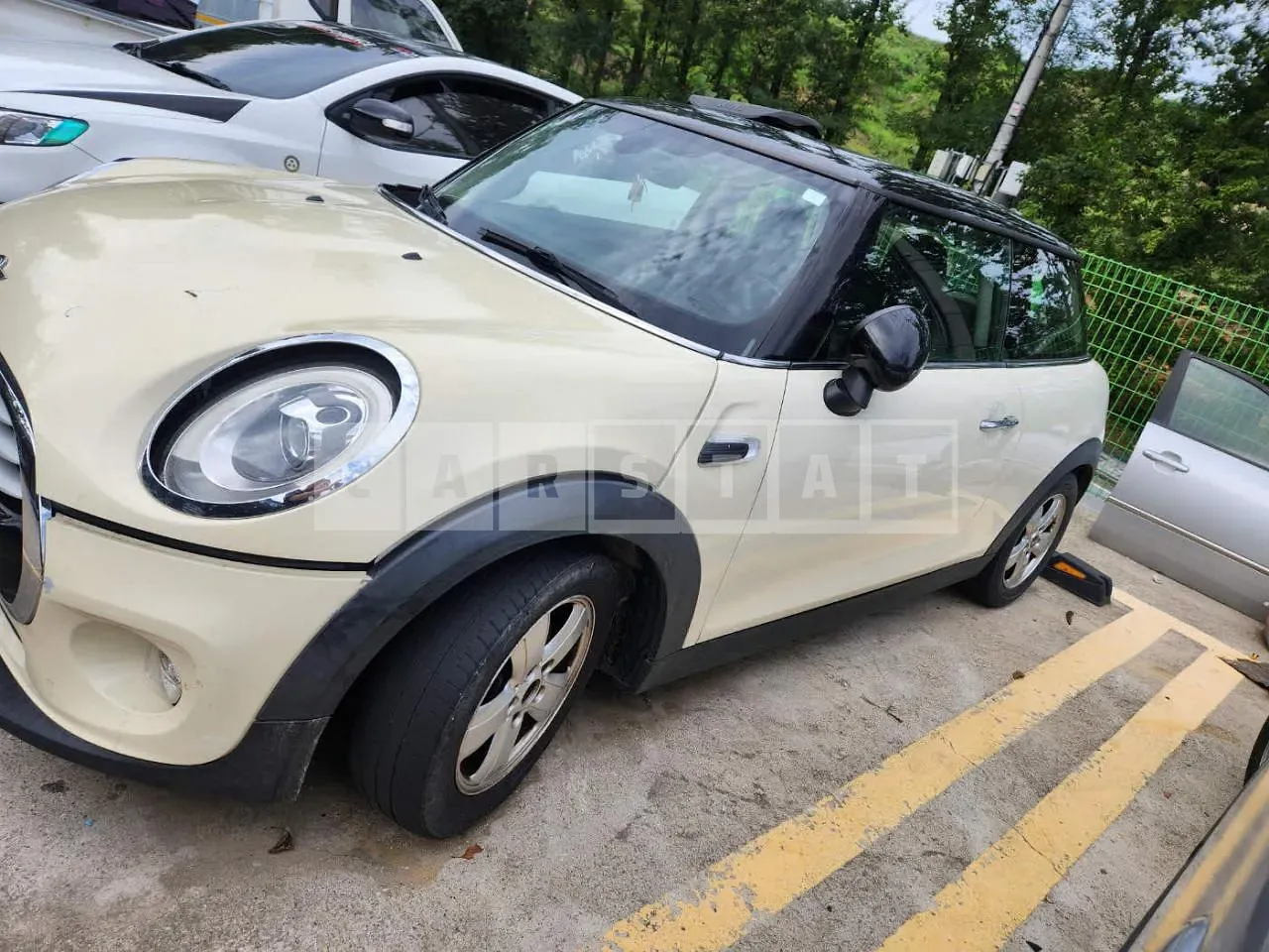 Photo 2 of 7: 2015 MINI Cooper, VIN WMWXM5105F3A13364 — Korean insurance auction