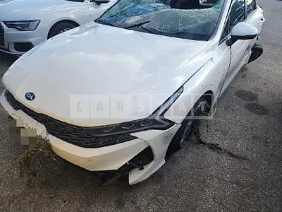 Photo 1 of 10: 2020 Kia K5 2.0 — Korean insurance auction
