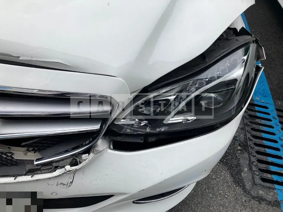 Photo 2 of 20: 2015 Mercedes-Benz E250 BlueTec 4Matic — Korean insurance auction