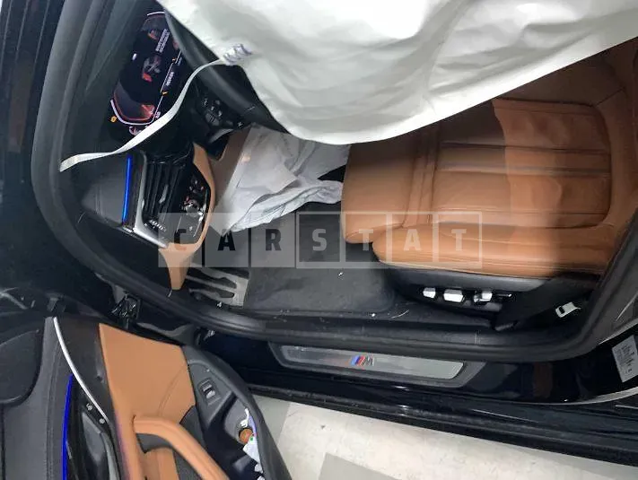 Photo 2 of 23: 2021 BMW 520i — Korean insurance auction