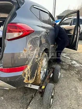 Photo 2 of 8: 2017 Hyundai Tucson, VIN KMHJ281ADHU267920 — Korean insurance auction