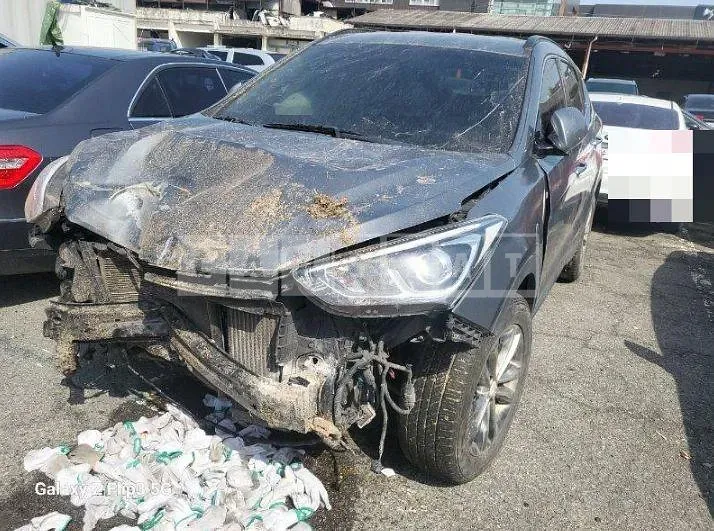 Photo 2 of 5: 2017 Hyundai Santa Fe DM Diesel 2.0 4WD — Korean insurance auction