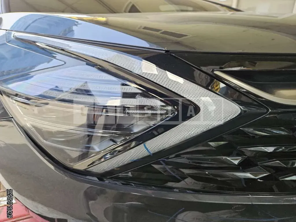 Photo 2 of 2: 2021 Kia (part) Sportage Hybrid Headlamp — Korean insurance auction