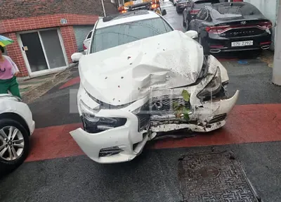 Photo 1 of 15: 2015 Infiniti Q50 2.2d, VIN JNKDV71E1FM531147 — Korean insurance auction