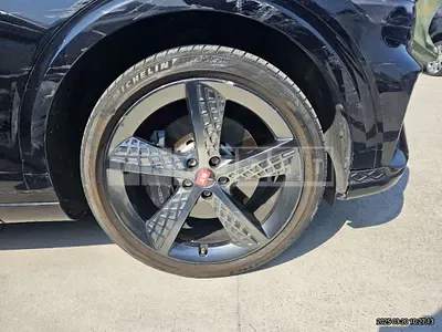 Photo 1 of 4: 2021 Genesis (parts) GV70 Headlamp, Wheel — Korean insurance auction