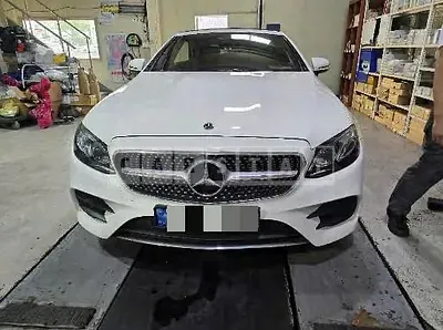 Photo 1 of 12: 2018 Mercedes-Benz E200 d Cabriolet — Korean insurance auction