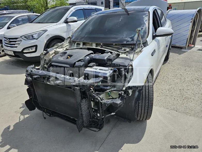 Photo 2 of 29: 2016 Kia K5 2.0 — Korean insurance auction