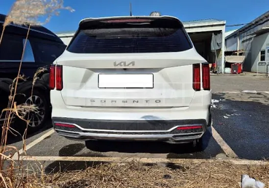 Photo 2 of 15: 2022 Kia Sorento — Korean insurance auction