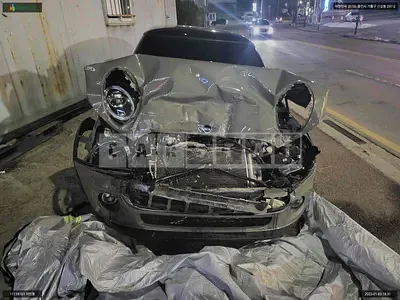 Photo 1 of 8: 2020 MINI Cooper, VIN WMWXR7106L2N16994 — Korean insurance auction