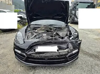 Photo 1 of 16: 2019 Porsche Panamera GTS — Korean insurance auction