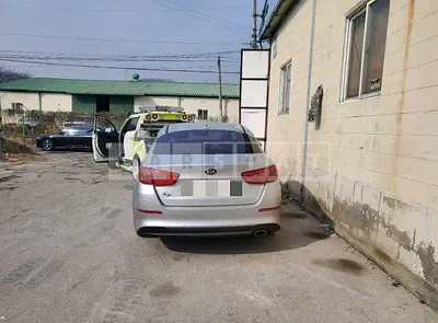 Photo 1 of 2: 2014 Kia K5 2.0(LPI) — Korean insurance auction