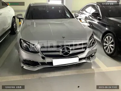 Photo 1 of 15: 2018 Mercedes-Benz E300, VIN WDDZF4JB1KA521759 — Korean insurance auction