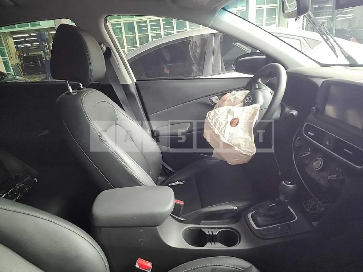 Photo 2 of 4: 2018 Hyundai Kona 1.6 Diesel, VIN KMHK3816GJU101342 — Korean insurance auction