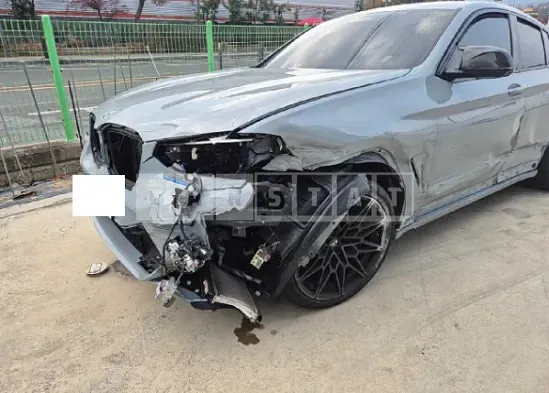 Photo 2 of 50: 2024 BMW X4 M Competition — Korean insurance auction