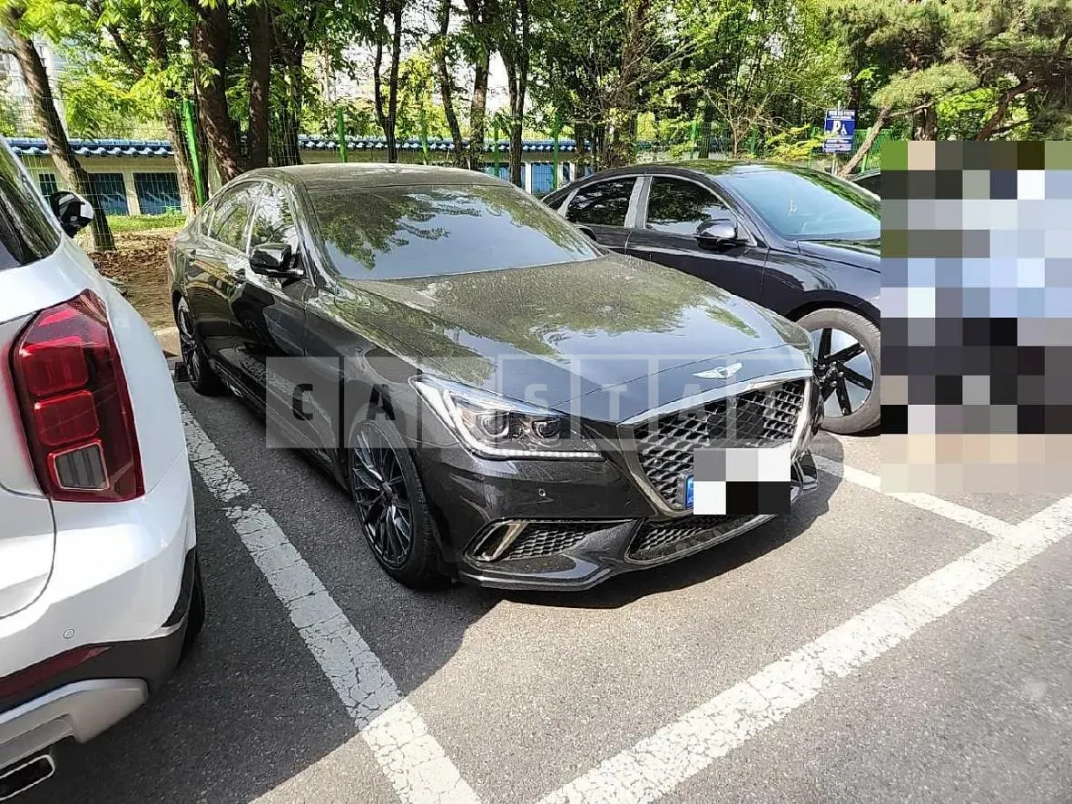 Photo 2 of 10: 2018 Genesis G80 3.3T — Korean insurance auction