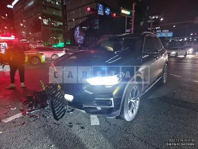 Photo 1 of 4: 2022 BMW X5 xDrive 40i, VIN WBACR6105N9N01521 — Korean insurance auction