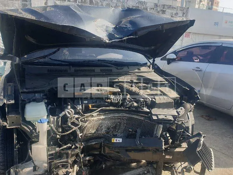 Photo 2 of 27: 2018 Hyundai Kona, VIN KMHK3816GJU163659 — Korean insurance auction