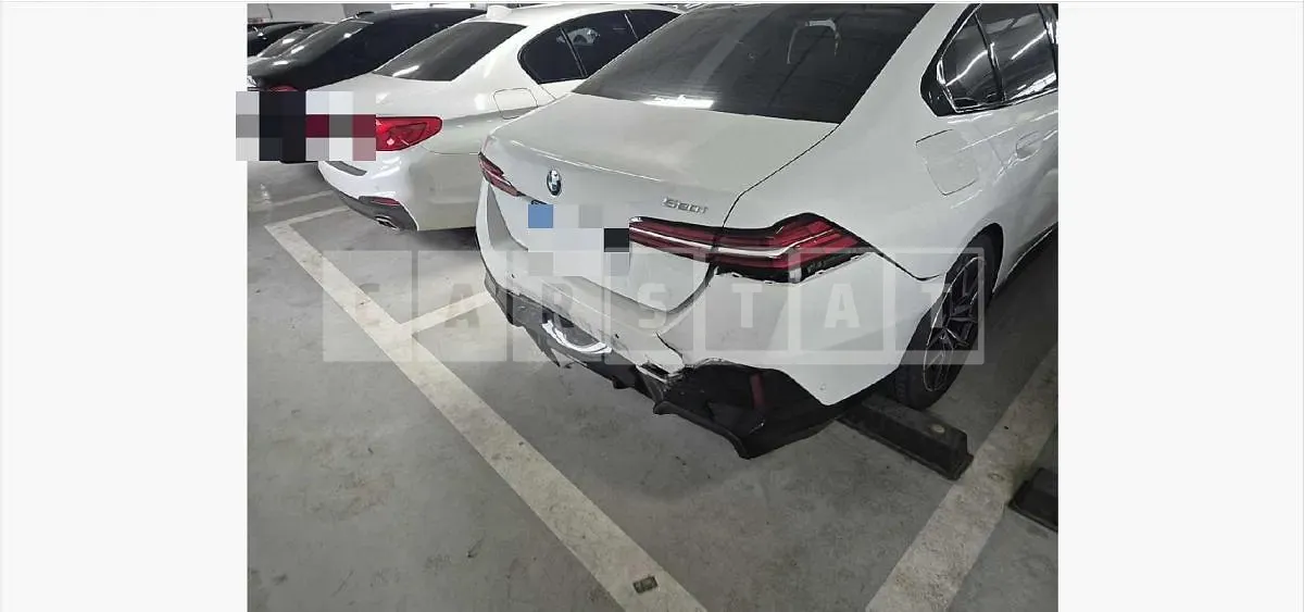 Photo 2 of 36: 2024 BMW 520i — Korean insurance auction