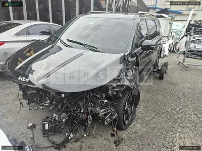 Photo 1 of 15: 2024 Kia Carnival, VIN KNANE81BBSS467497 — Korean insurance auction
