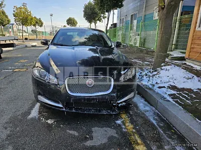 Photo 1 of 11: 2015 Jaguar XF 2.2d — Korean insurance auction