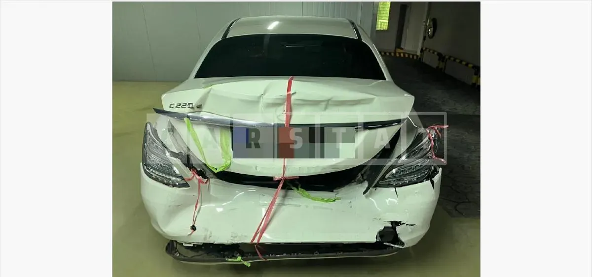 Photo 2 of 44: 2015 Mercedes-Benz C220 d — Korean insurance auction