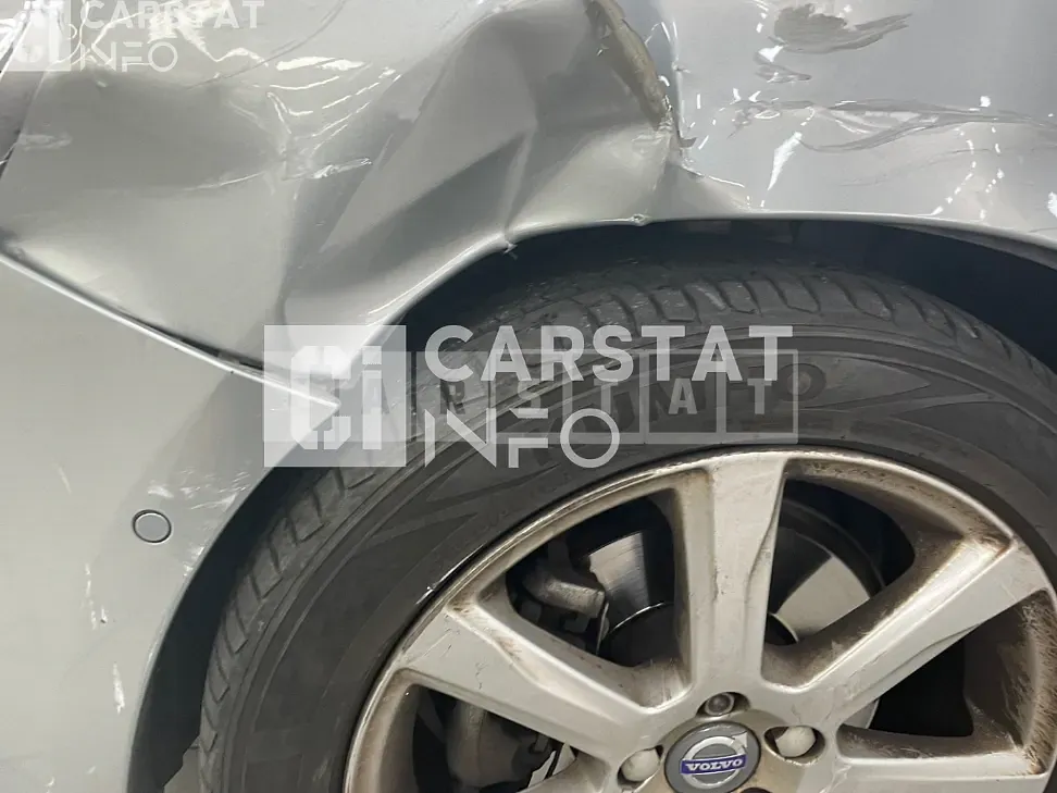 Photo 2 of 13: 2016 Volvo S60 D3, VIN YV1FS79B0G2406858 — Korean insurance auction