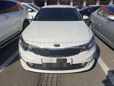 Photo 1 of 9: 2017 Kia K5, VIN KNAGT416BJA198913 — Korean insurance auction
