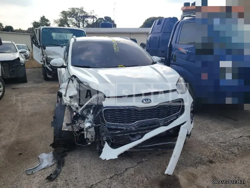 Photo 2 of 20: 2016 Kia Sportage 2.0 (4WD), VIN KNAPN813DHK223220 — Korean insurance auction