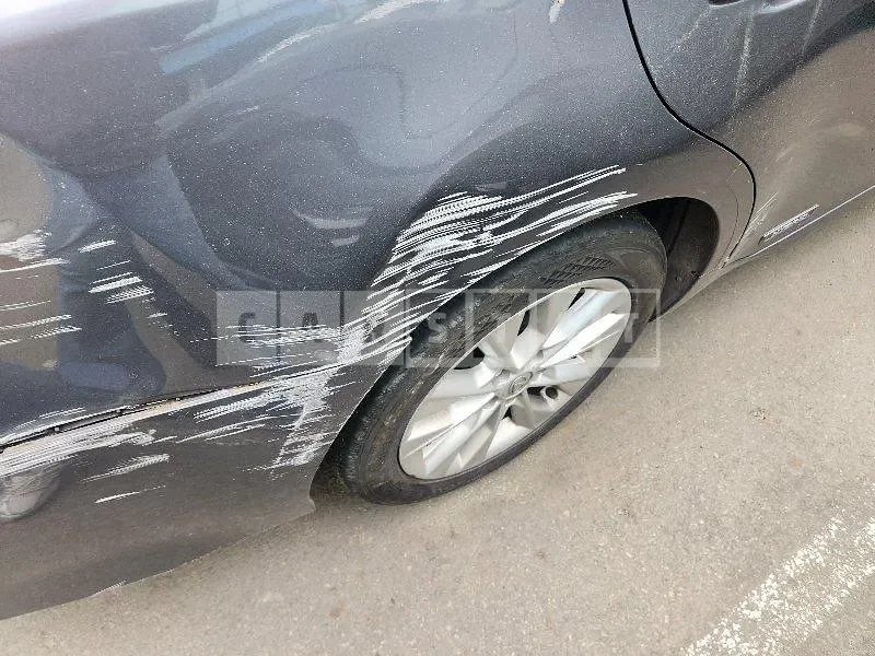 Photo 2 of 13: 2015 Lexus ES300h — Korean insurance auction