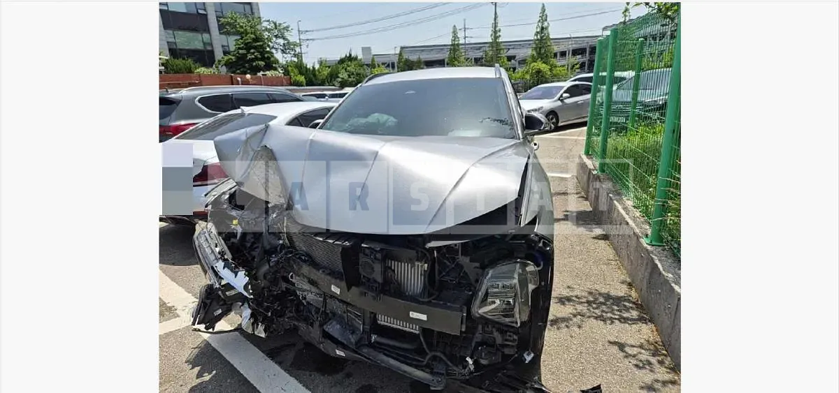 Photo 2 of 8: 2023 Hyundai Tucson Hybrid — Korean insurance auction