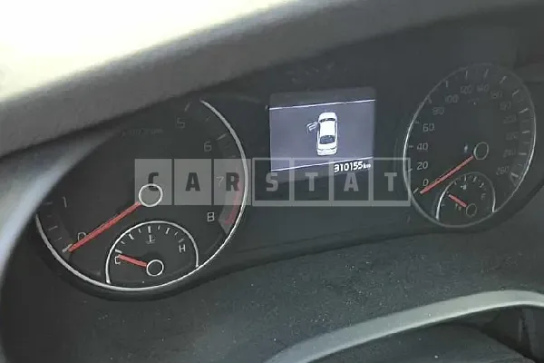 Photo 2 of 13: 2020 Kia K5 — Korean insurance auction