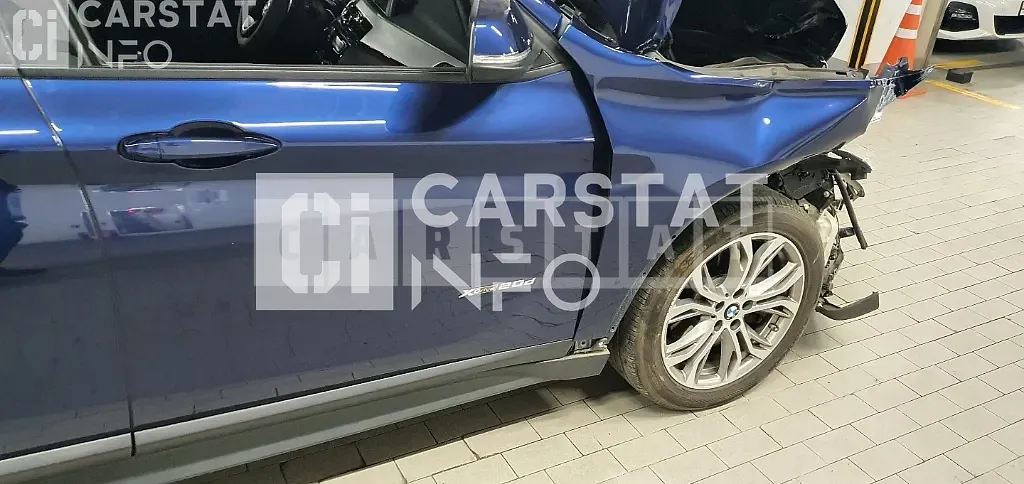 Photo 2 of 15: 2018 BMW X1 xDrive20d, VIN WBAJJ1109JEF61548 — Korean insurance auction