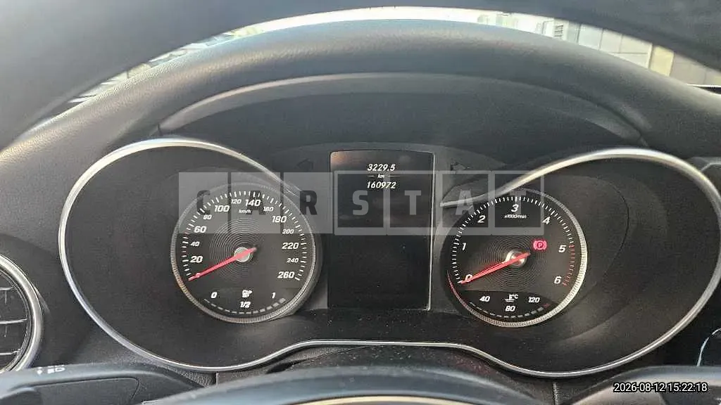 Photo 2 of 24: 2015 Mercedes-Benz C220 d — Korean insurance auction