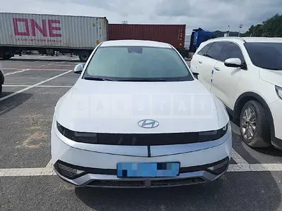 Photo 1 of 18: 2021 Hyundai IONIQ 5 Long Range — Korean insurance auction