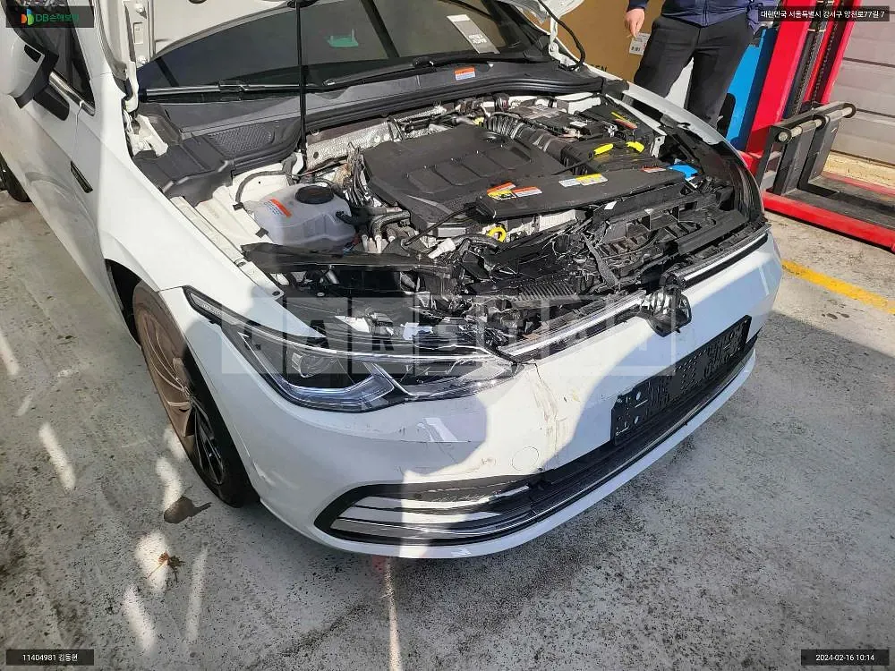 Photo 2 of 14: 2023 Volkswagen Golf 2.0TDI, VIN WVWZZZCD4PW137143 — Korean insurance auction